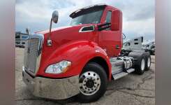 2014 KENWORTH T680 Conventional - Day Cab, Tractor in Byron Center, MI