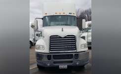 2014 MACK PINNACLE CXU613 Conventional - Day Cab, Tractor in Romulus, MI