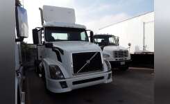 2014 VOLVO VN 630 Conventional - Day Cab, Tractor in Montebello, CA