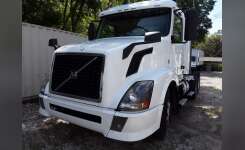 2014 VOLVO VN 630 Conventional - Day Cab, Tractor in Jacksonville, FL