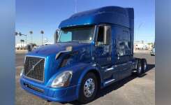 2017 VOLVO VNL730 Conventional - Sleeper Truck, Tractor in Phoenix, AZ