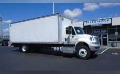 2016 INTERNATIONAL 4000 Box Truck - Straight Truck in Barrington, NH