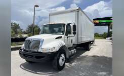 2018 INTERNATIONAL 4000 Box Truck - Straight Truck in Riviera Beach, FL