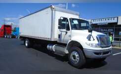2017 INTERNATIONAL 4000 Box Truck - Straight Truck in Barrington, NH