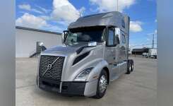 2019 VOLVO VNL860 Conventional - Sleeper Truck, Tractor in Dallas, TX
