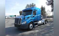 2014 FREIGHTLINER CASCADIA 113 Conventional - Sleeper Truck, Tractor in Whittier, CA