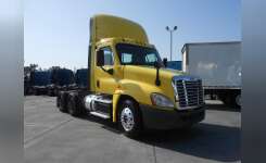 2016 FREIGHTLINER CASCADIA 125 Conventional - Day Cab, Tractor in Whittier, CA