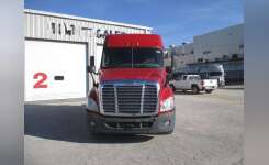 2015 FREIGHTLINER CASCADIA 113 Conventional - Sleeper Truck, Tractor in Wichita, KS