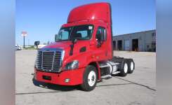 2016 FREIGHTLINER CASCADIA 113 Conventional - Day Cab, Tractor in New Haven (fort Wayne), IN