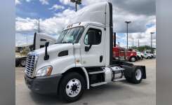 2018 FREIGHTLINER CASCADIA 113 Conventional - Day Cab, Tractor in Fort Wayne, IN