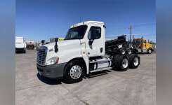 2013 FREIGHTLINER CASCADIA 125 Conventional - Day Cab, Tractor in Phoenix, AZ