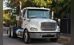 2013 FREIGHTLINER M2 112 Conventional - Day Cab, Tractor in Miami, FL