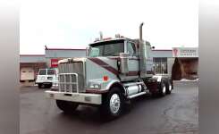 2005 WESTERN STAR 4900FA Conventional - Sleeper Truck, Tractor in Coopersburg, PA