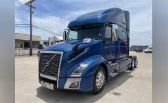2019 VOLVO VNL860 Conventional - Sleeper Truck, Tractor in Dallas, TX