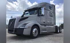 2019 VOLVO VNL860 Conventional - Sleeper Truck, Tractor in Houston, TX