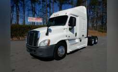 2015 FREIGHTLINER CASCADIA 125 Conventional - Sleeper Truck, Tractor in Charlotte, NC
