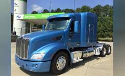 2017 PETERBILT 579 Conventional - Sleeper Truck, Tractor in Cincinnati, OH