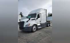 2020 FREIGHTLINER CASCADIA 126 Conventional - Sleeper Truck, Tractor in Burr Ridge, IL
