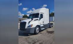 2020 FREIGHTLINER CASCADIA 126 Conventional - Sleeper Truck, Tractor in Burr Ridge, IL