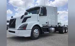 2018 VOLVO VNL630 Conventional - Sleeper Truck, Tractor in Houston, TX