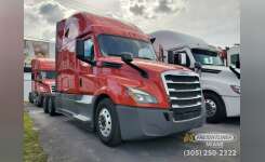 2019 FREIGHTLINER CASCADIA Conventional - Sleeper Truck, Tractor in Hialeah, FL