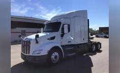 2017 PETERBILT 579 Conventional - Sleeper Truck, Tractor in Cincinnati, OH