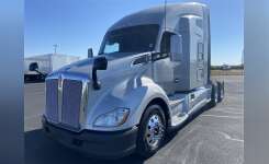 2016 KENWORTH T680 Conventional - Sleeper Truck, Tractor in Troy, IL