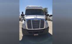 2016 FREIGHTLINER CASCADIA 125 Conventional - Sleeper Truck, Tractor in Birmingham, AL