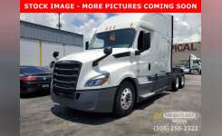 2018 FREIGHTLINER CASCADIA Conventional - Sleeper Truck, Tractor in Hialeah, FL
