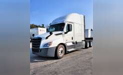 2019 FREIGHTLINER CASCADIA 126 Conventional - Sleeper Truck, Tractor in Burr Ridge, IL