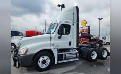 2016 FREIGHTLINER CASCADIA 125 Conventional - Day Cab, Tractor in Fort Wayne, IN
