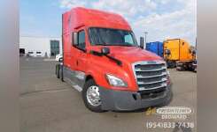 2019 FREIGHTLINER CASCADIA Conventional - Sleeper Truck, Tractor in Pompano Beach, FL