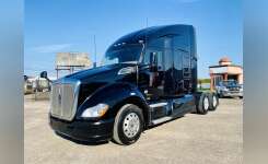 2016 KENWORTH T680 Conventional - Sleeper Truck, Tractor in Donna, TX