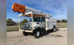 2006 INTERNATIONAL WORKSTAR 7300 Bucket Truck - Boom Truck in Montgomery City, MO
