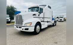 2010 KENWORTH T660 Conventional - Sleeper Truck, Tractor in Donna, TX