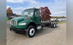 2011 FREIGHTLINER BUSINESS CLASS M2 106 Cab Chassis in Mount Vernon, OH