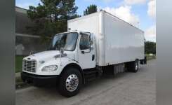 2017 FREIGHTLINER BUSINESS CLASS M2 106 Cab Chassis in Houston, TX