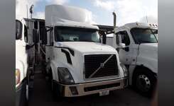 2015 VOLVO VN 630 Conventional - Day Cab, Tractor in Montebello, CA