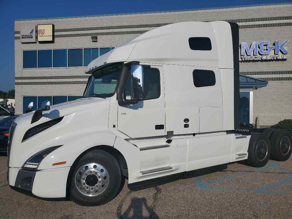 Used 2022 Volvo VNL64T760 in Romulus, MI Commercial Truck Trader