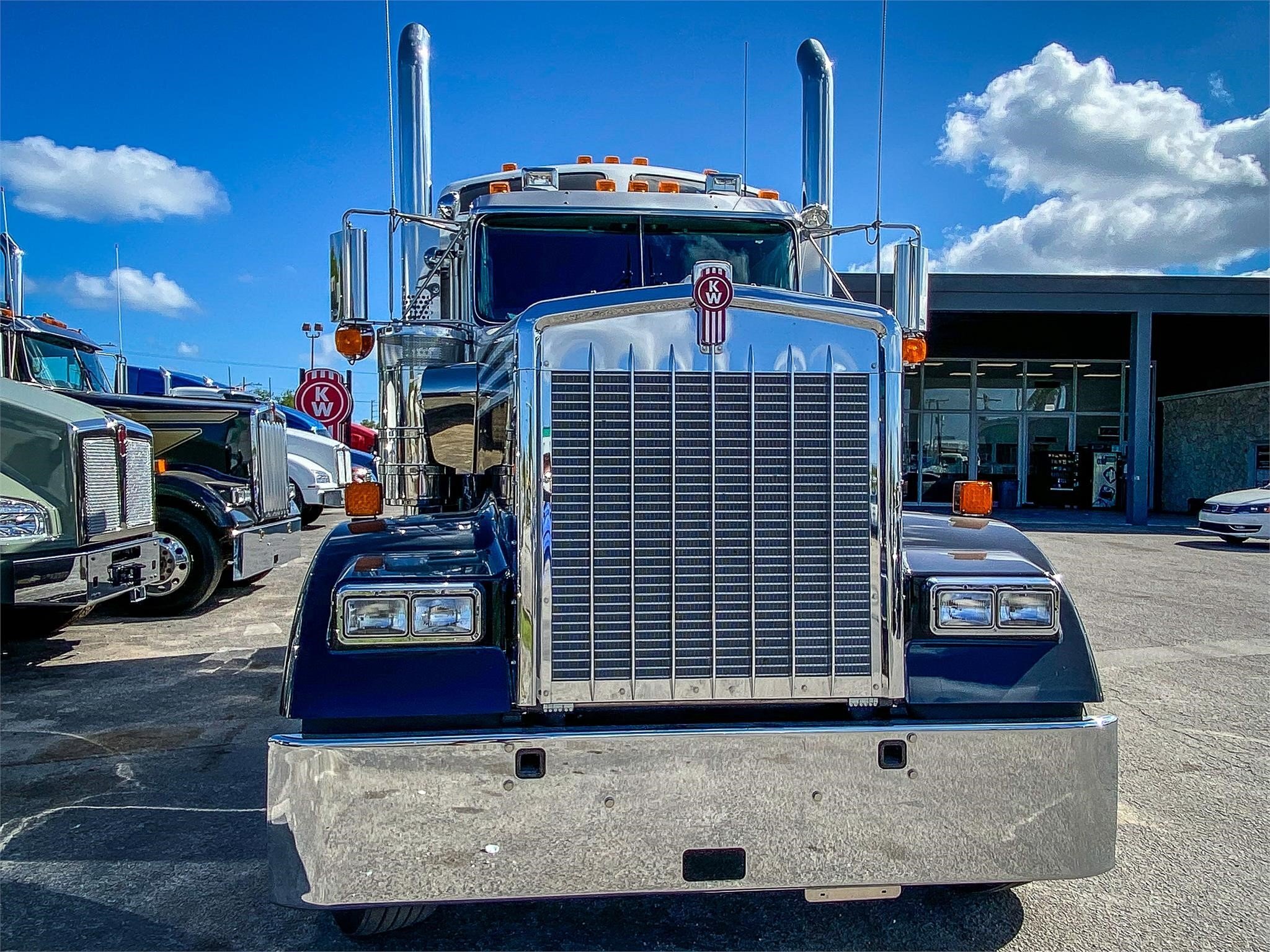 New 2024 Kenworth W900 For Sale in Fort Lauderdale, FL 5028715811