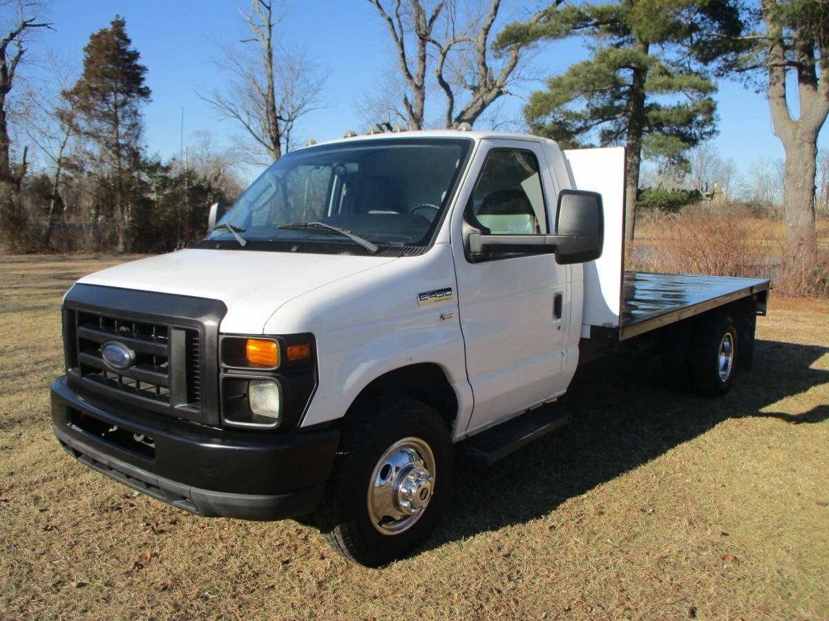Used 2011 Ford Econoline For Sale in Turnersville, NJ 5030499913