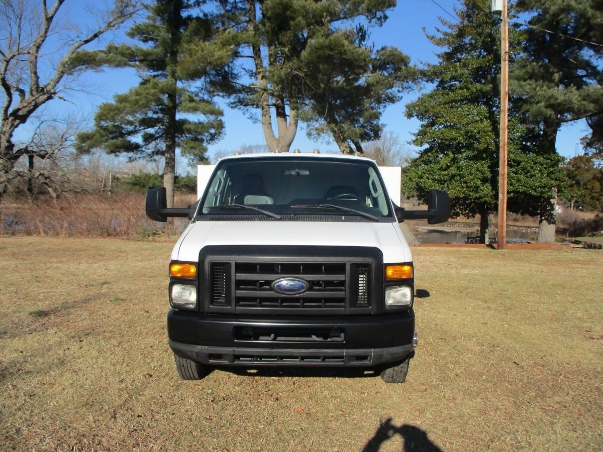 Used 2011 Ford Econoline For Sale in Turnersville, NJ 5030499913