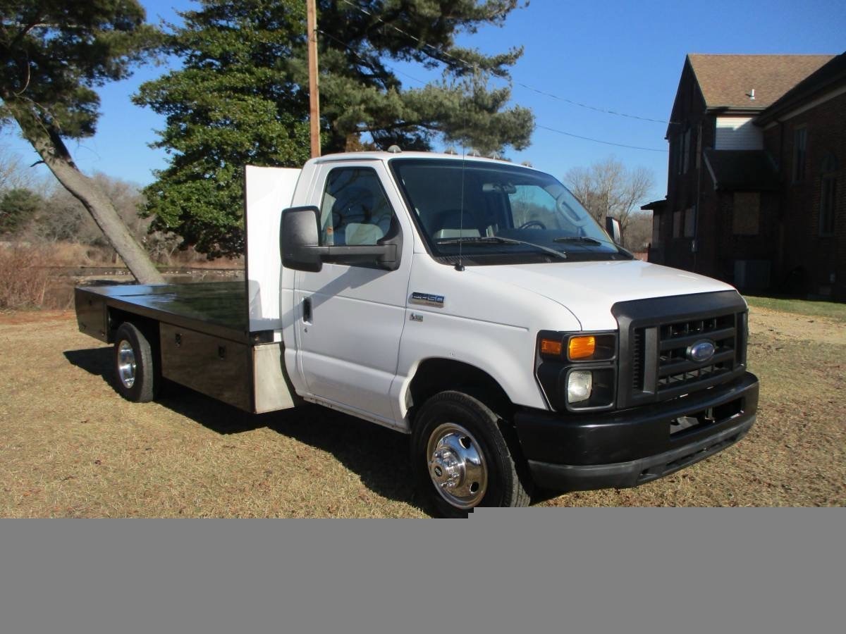 Used 2011 Ford Econoline For Sale in Turnersville, NJ 5030499913