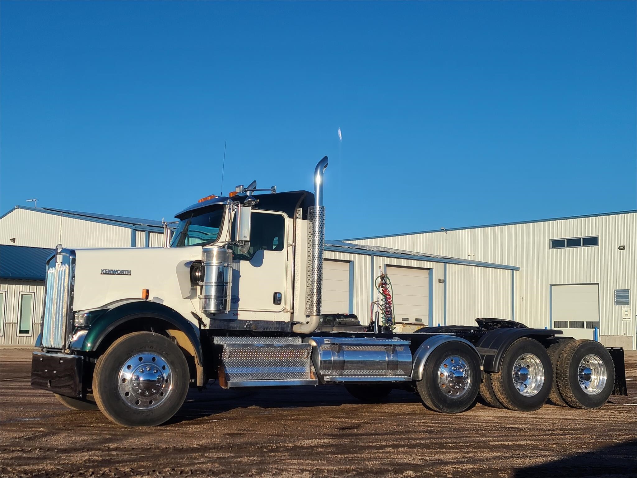 Used 2014 Kenworth W900 For Sale in Sawyer, KS 5030087172