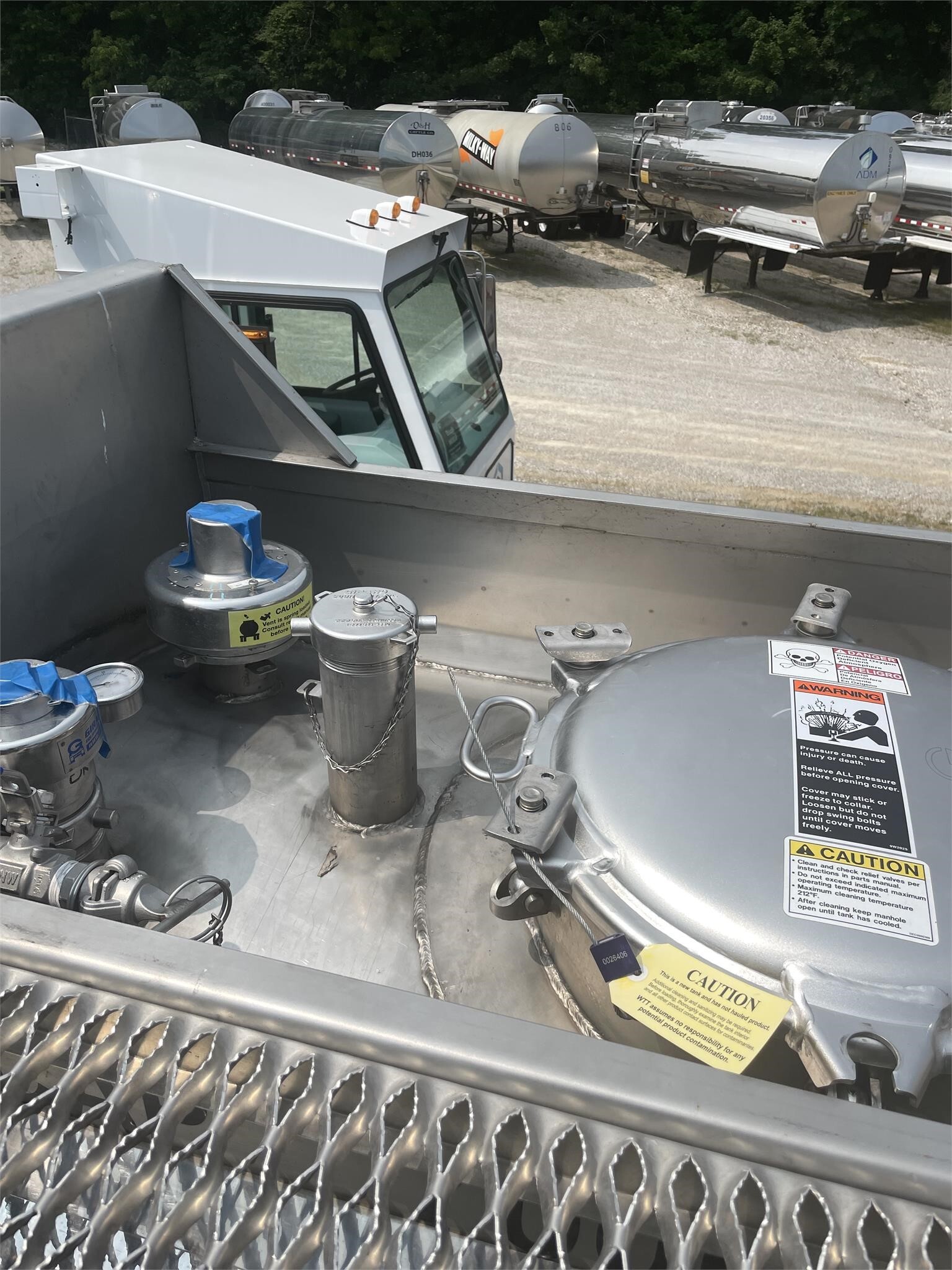 Used 2024 Bulk For Sale in Perryville, MO 5028185852 Commercial