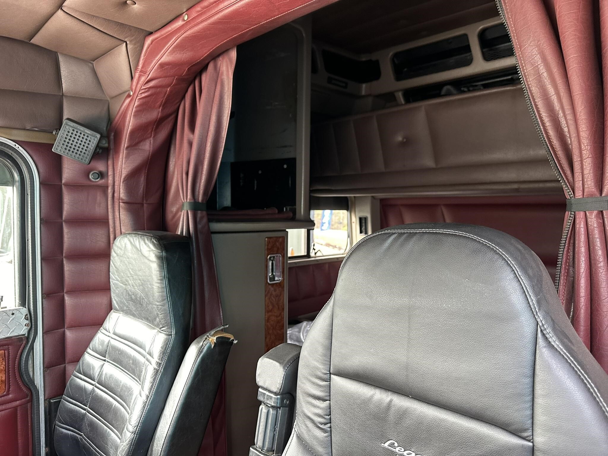 Used 2004 Peterbilt 379EXHD For Sale in Fayette, AL 5030838924