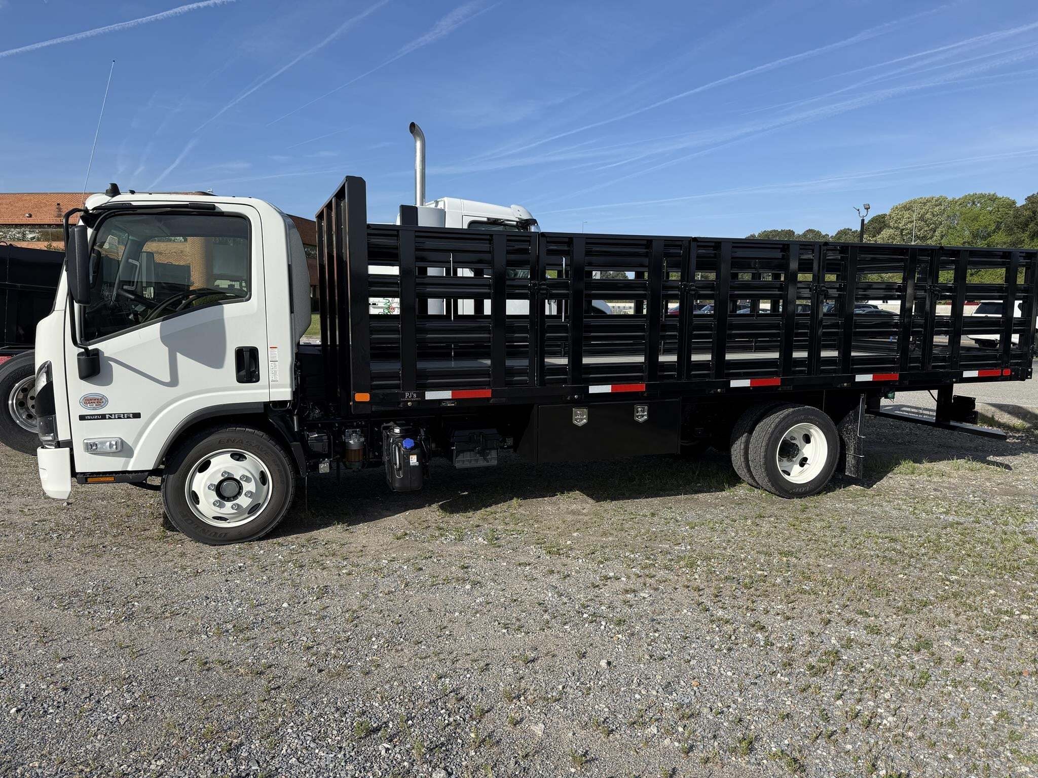 Photo of a 2025 Isuzu NRR