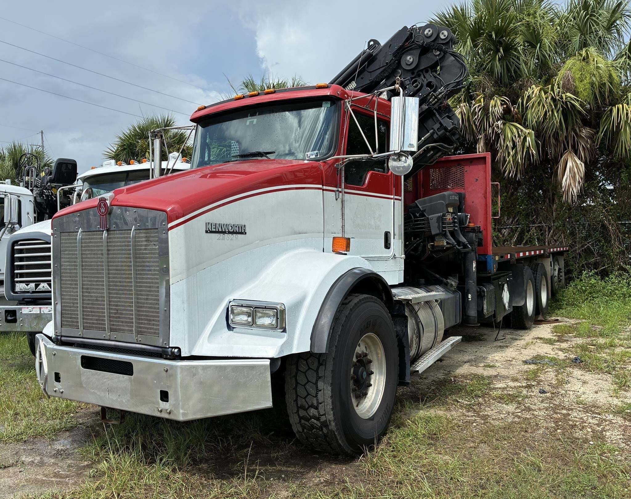 Photo of a 2015 Kenworth XS377E-5 HIPRO