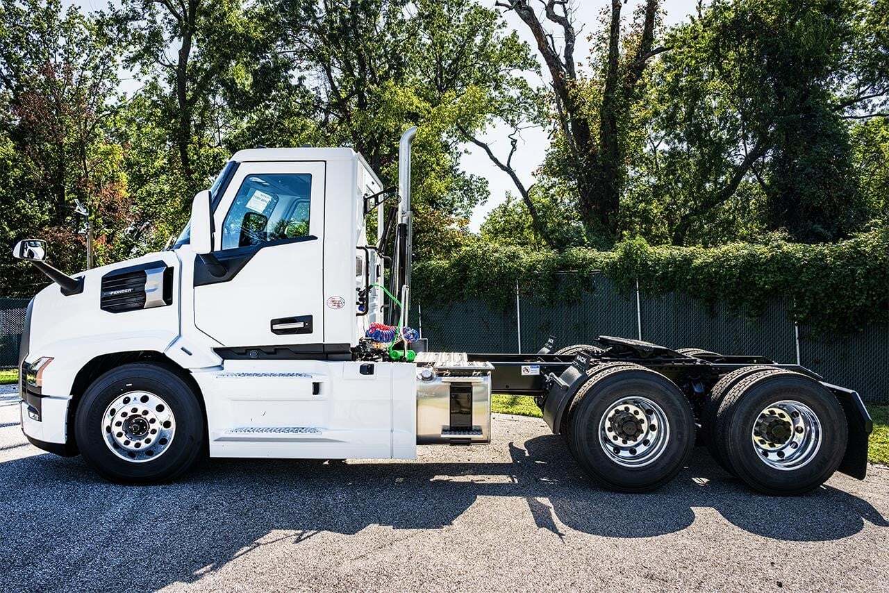 Photo of 2026 Mack PINNACLE