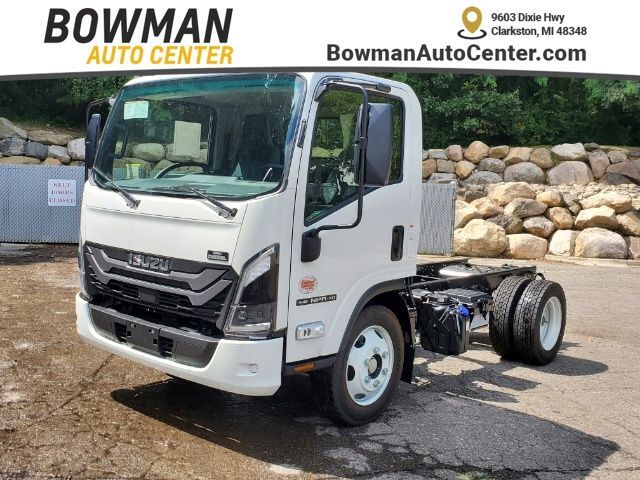 Photo of a 2025 Isuzu NPR XD